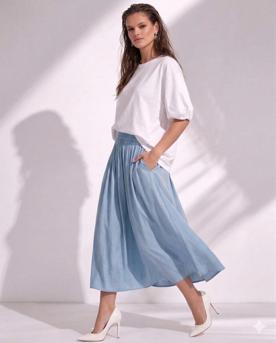 Fusta albastra din vascoza cu aspect perlat [4]