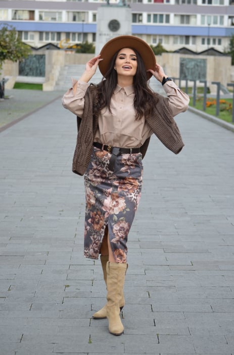 Fusta cu print floral si curea in talie [4]