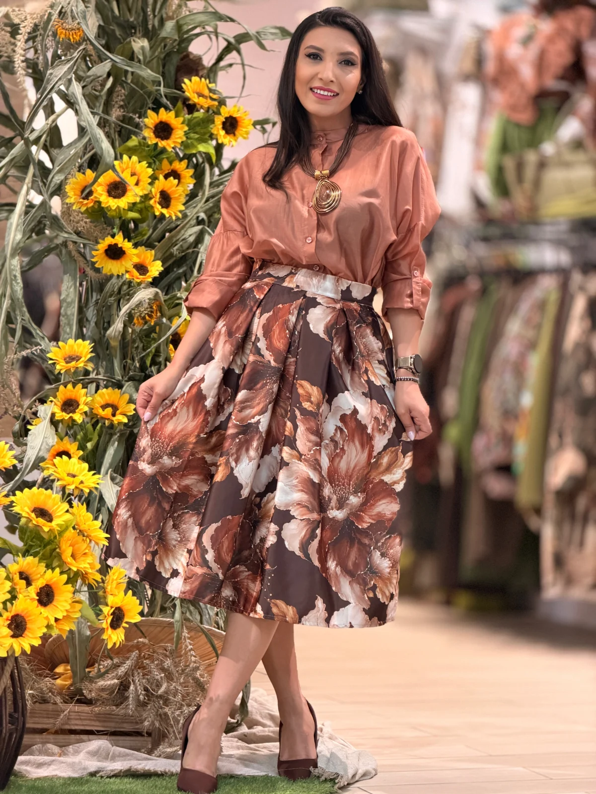 Fusta midi maro cu imprimeu floral [5]