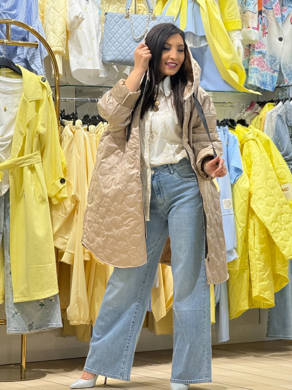 Geaca dama bej lunga cu broderie florala [7]