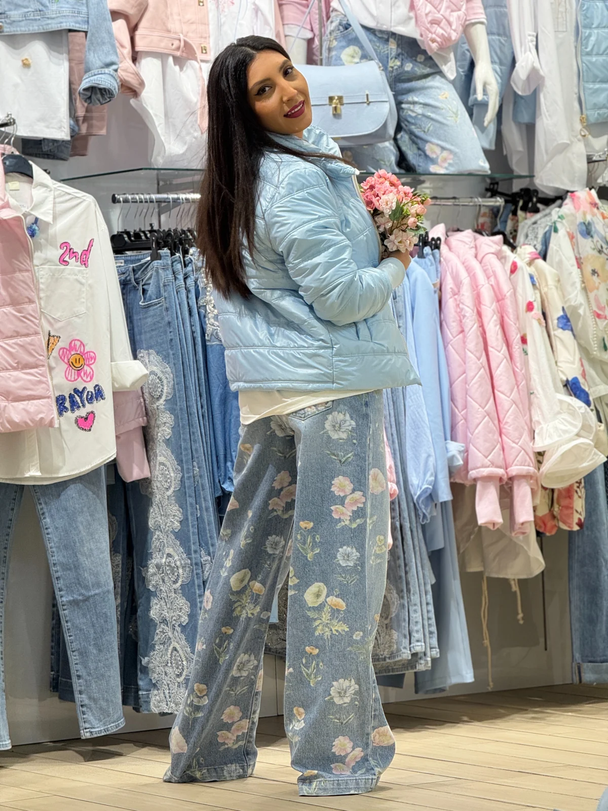 Geaca dama bleu cu mansete si broderie orizontala [9]