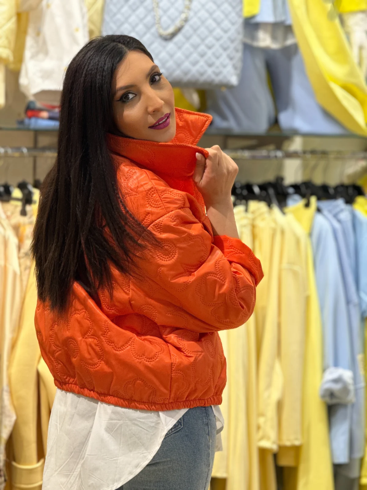 Geaca dama portocalie scurta cu broderie florala [3]