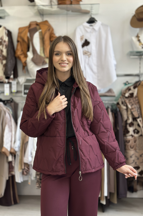 Geaca dama scurta bordo cu gluga si buzunare [3]