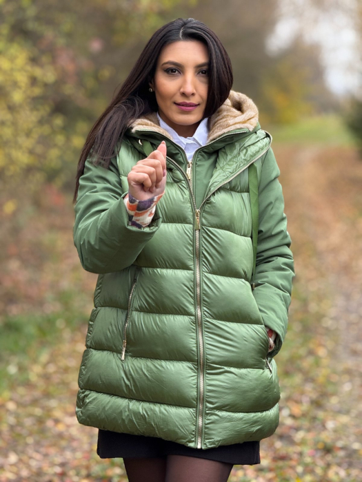 Geaca dama scurta verde cu blanita la gluga [4]