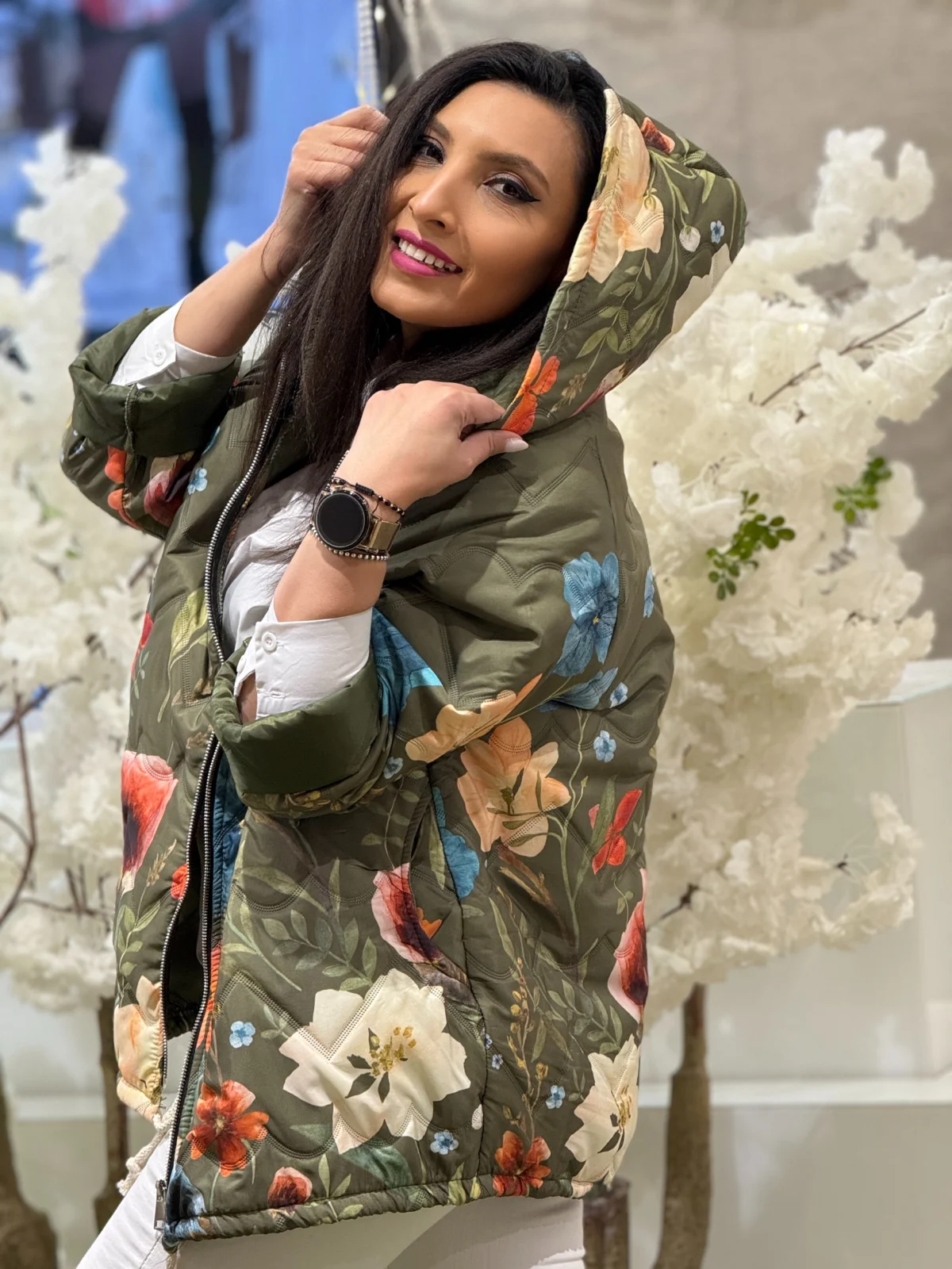 Geaca dama verde cu gluga si imprimeu flori [2]