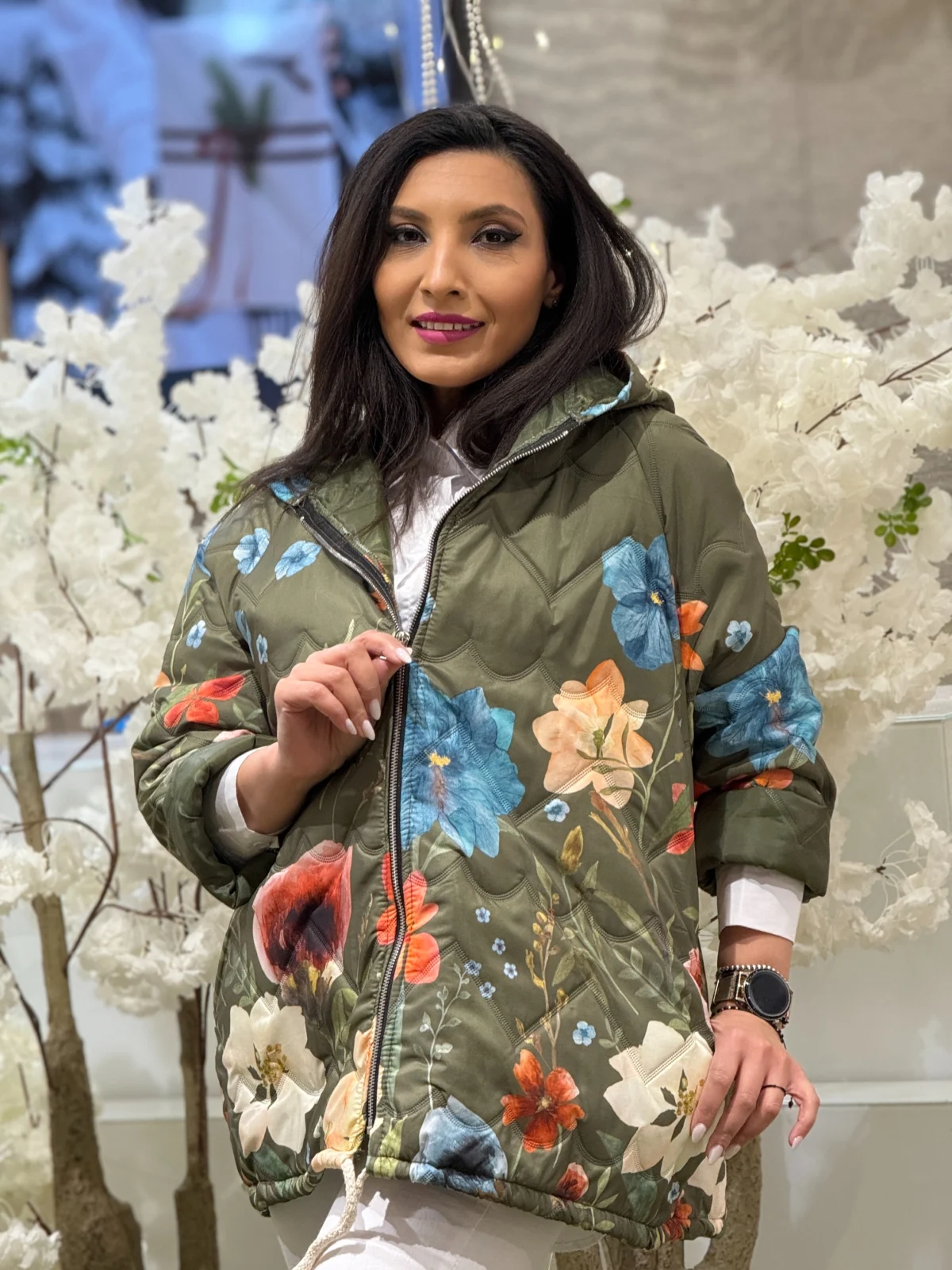 Geaca dama verde cu gluga si imprimeu flori [4]