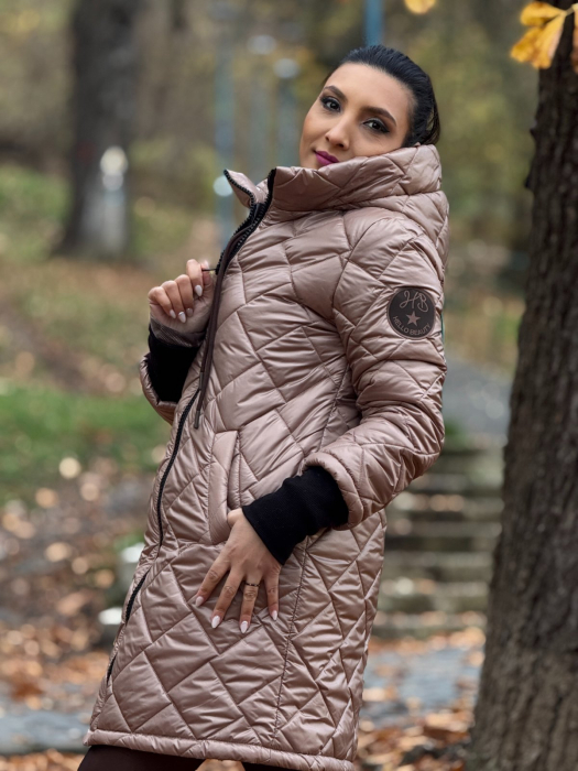 Geaca lunga cappuccino cu emblema [3]