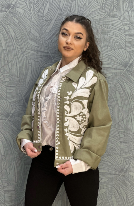 Jacheta cu broderie aplicata [2]