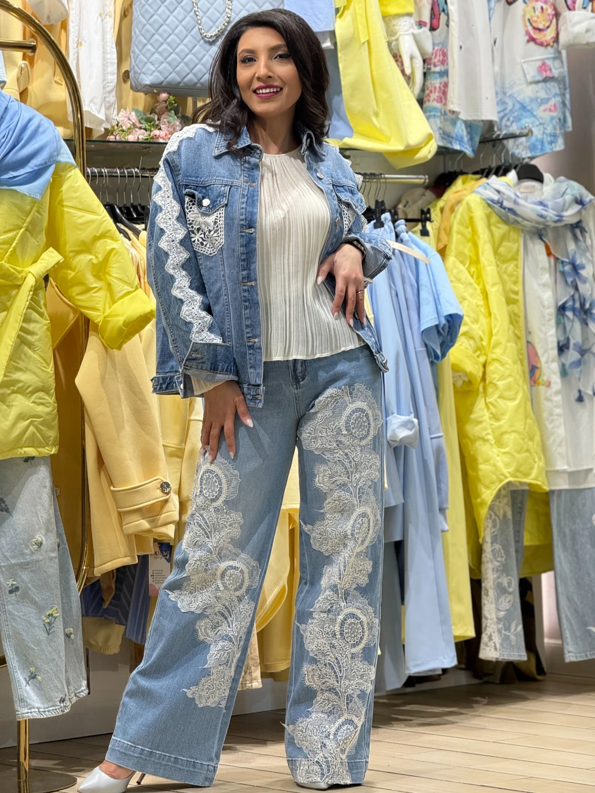 Jacheta dama albastra din denim cu dantela [7]