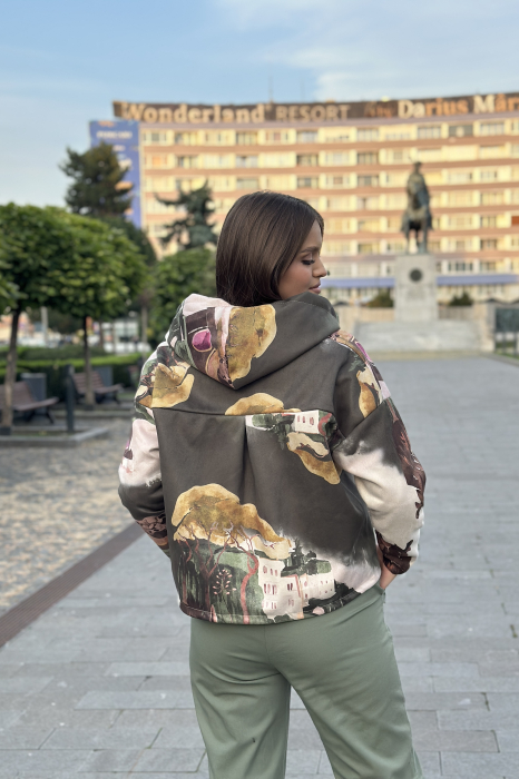 Jacheta dama bej cu imprimeu artistic verde [4]