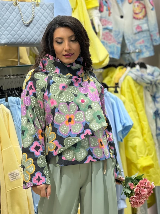 Jacheta dama cu print floral multicolor [5]