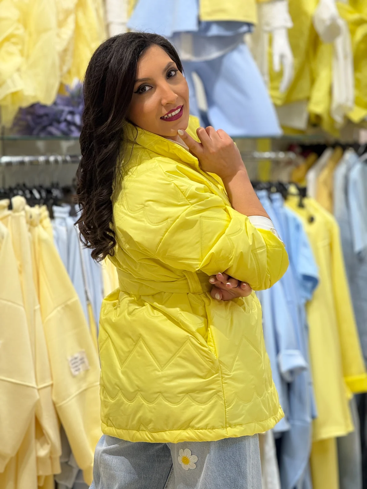 Jacheta dama galbena cu broderie si cordon in talie [4]