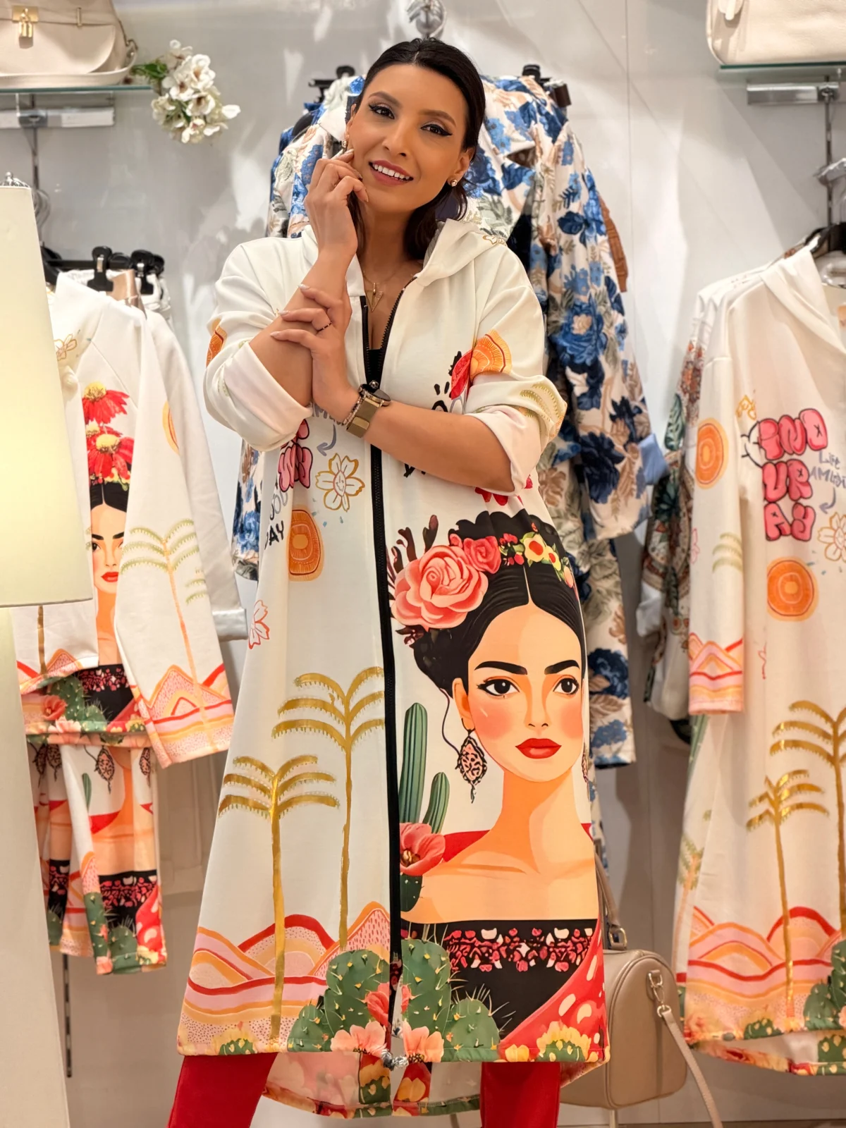 Jacheta lunga dama alba cu imprimeu Frida [2]