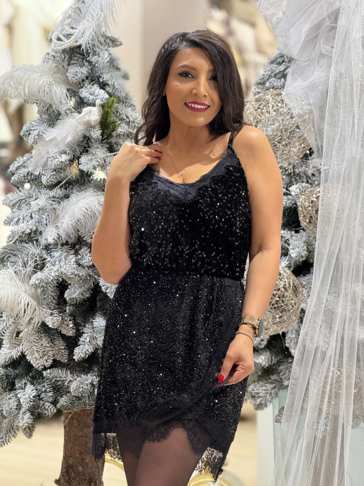 Maieu dama neagra cu paiete si dantela [6]