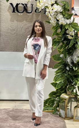 Pantaloni albi drepti cu nasturi negri [4]