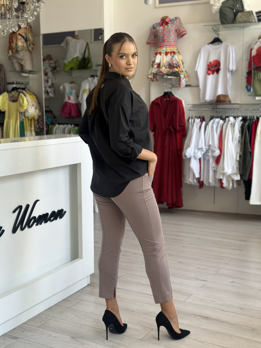 Pantaloni dama bej conici cu dunga pe picior si detaliu metalic pe lateral [4]