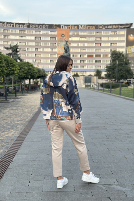 Pantaloni dama bej cu snur in talie [4]