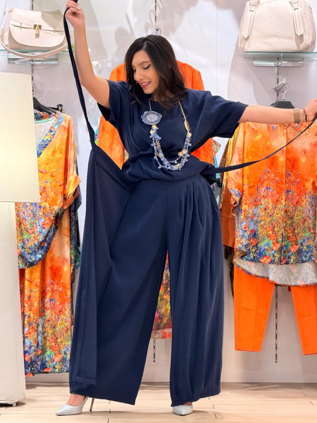 Pantaloni dama bleumarin cu funda in talie [7]