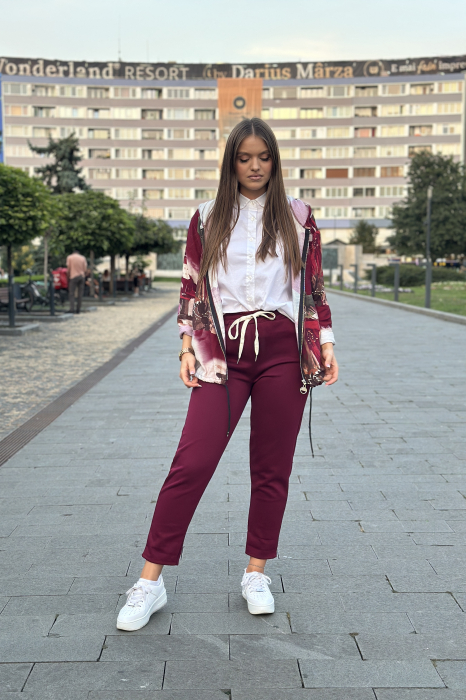 Pantaloni dama bordo cu snur in talie