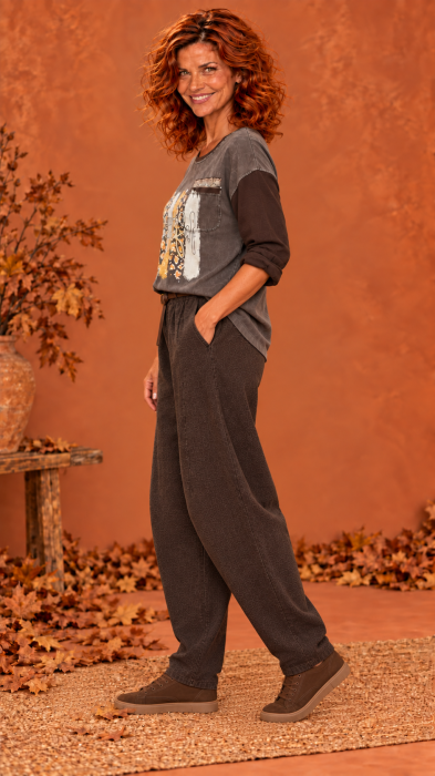 Pantaloni dama maro din catifea [2]