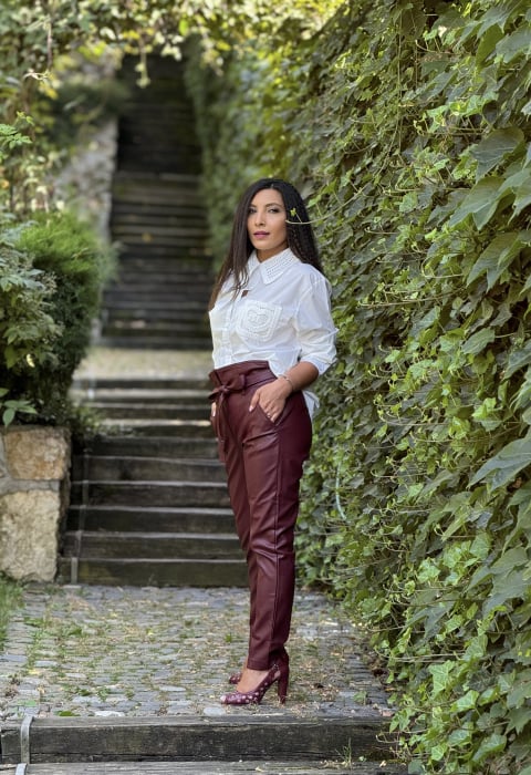 Pantaloni din piele ecologica cu cordon in talie [4]