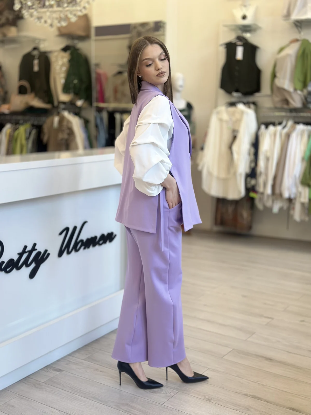 Pantaloni lila  drepti din stofa [2]