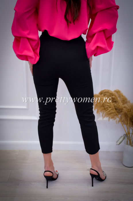 Pantaloni negri cu dunga si curea [4]