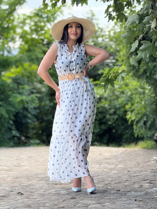 Rochie alba cu buline albastre [2]