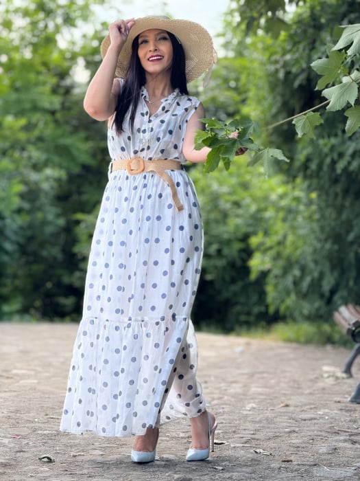 Rochie alba cu buline albastre [4]