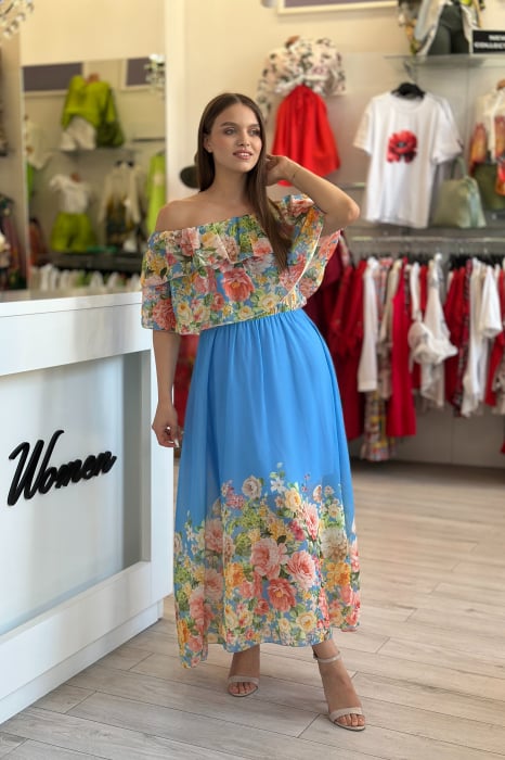 Rochie albastra din voal cu imprimeu flori multicolore