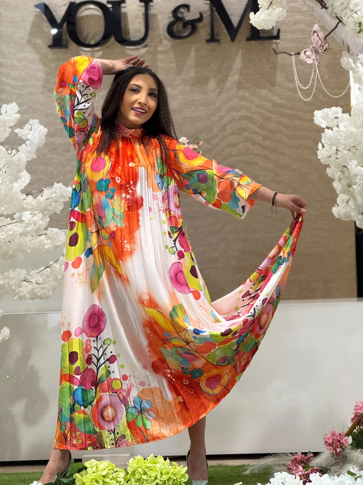 Rochie multicolora plisata lunga pe fond portocaliu [4]