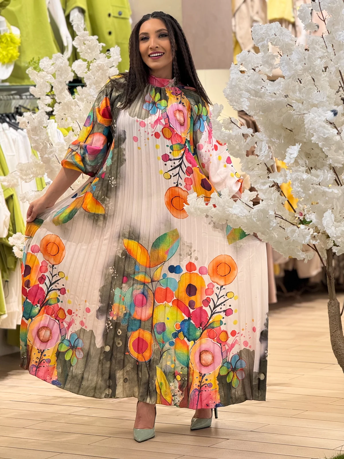 Rochie multicolora plisata lunga pe fond crem [4]