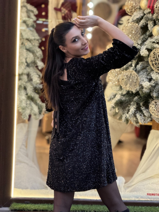 Rochie neagra din paiete [4]