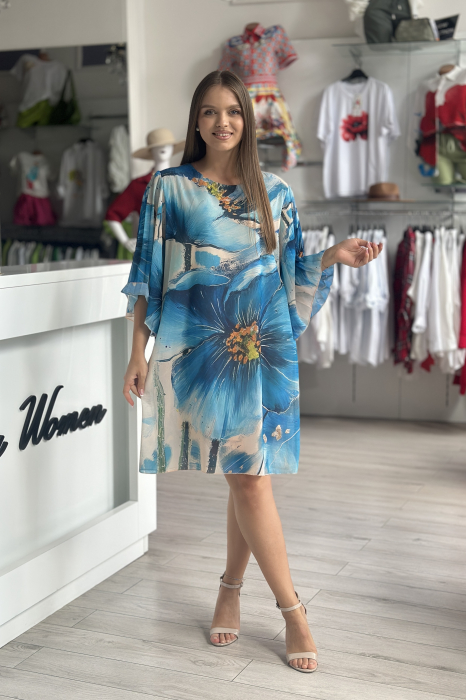 Rochie scurta cu imprimeu floral albastru pe fond bej