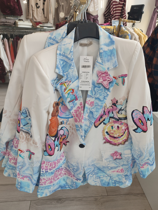 Sacou dama cu imprimeu fata zambitoare