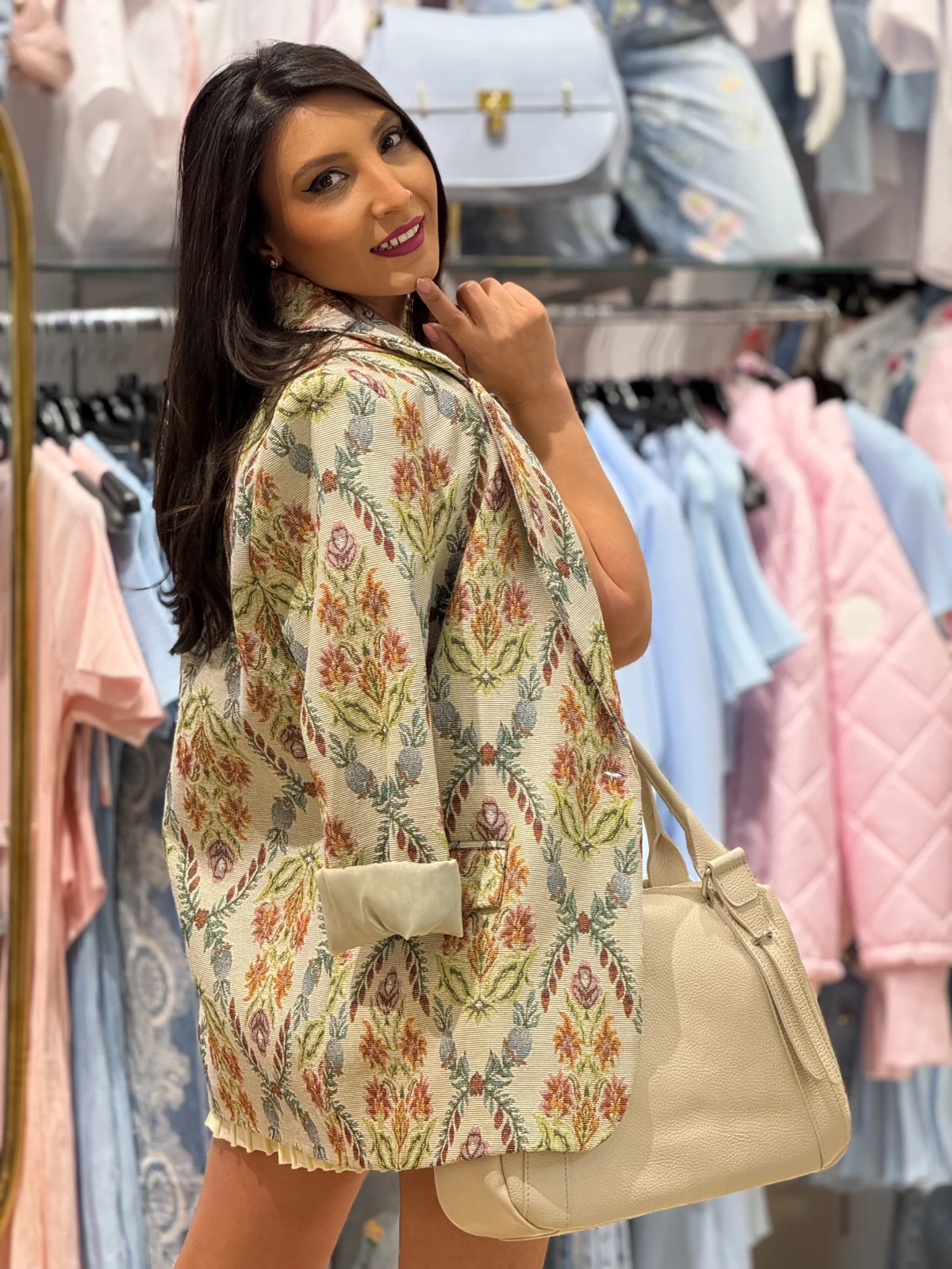 Sacou dama din brocard cu detalii florale brodate [7]