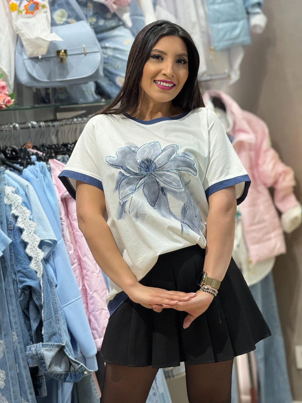 Tricou cu imprimeu floral albastru cu aplicatie textila 3D [2]