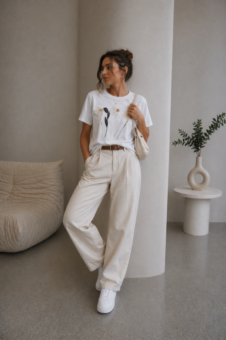 Tricou dama alb cu imprimeu 3D lalea bleu [3]