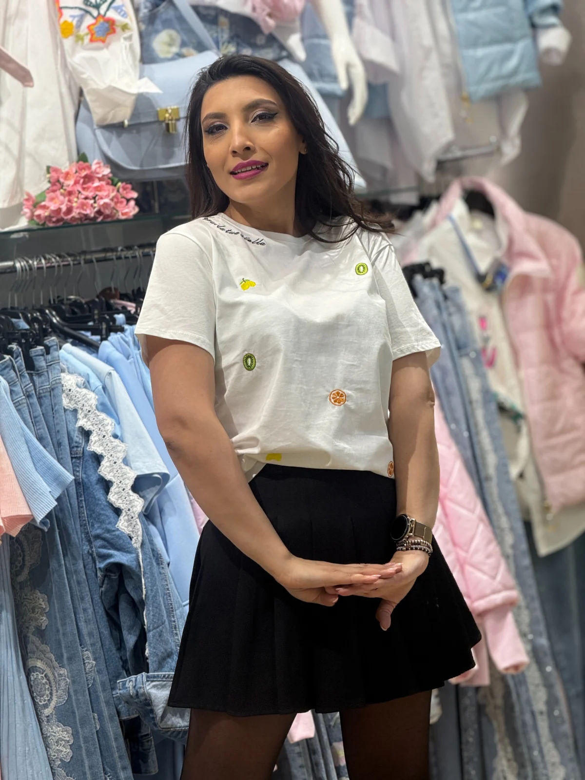 Tricou dama alb cu imprimeu broderii cu fructe [2]