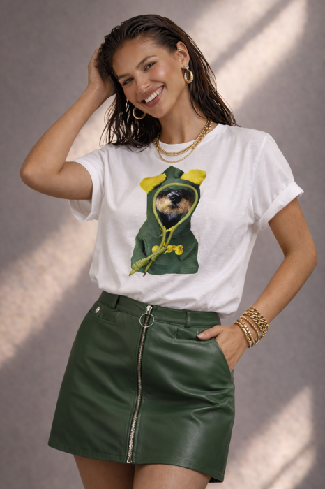 Tricou dama alb cu imprimeu catel cu hanorac verde [3]