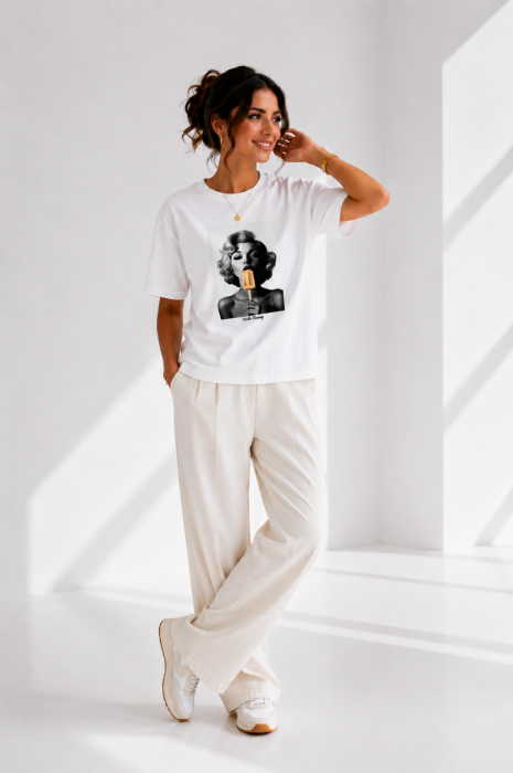 Tricou dama alb cu imprimeu fata cu inghetata crem [3]