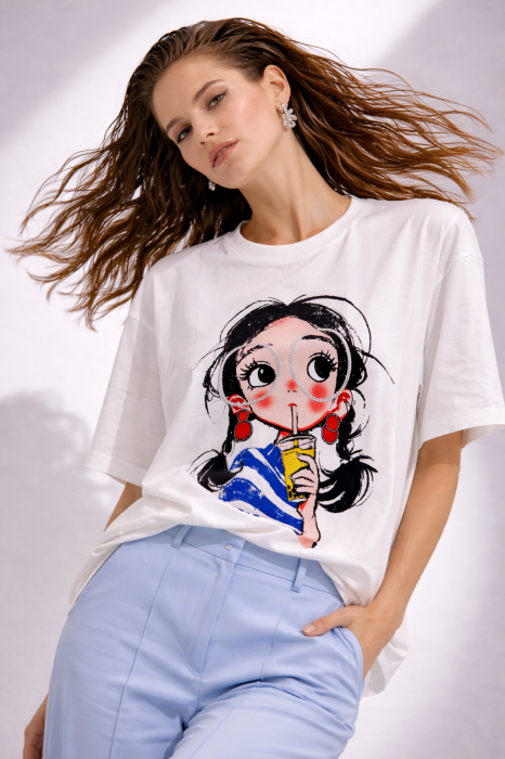 Tricou dama alb cu imprimeu fetita cu codite [4]