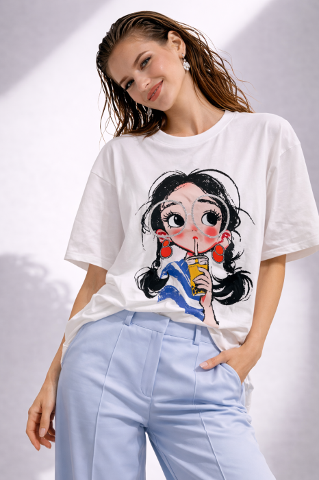 Tricou dama alb cu imprimeu fetita cu codite [2]