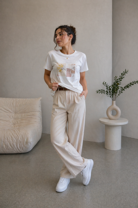 Tricou dama alb cu imprimeu floral galben [4]