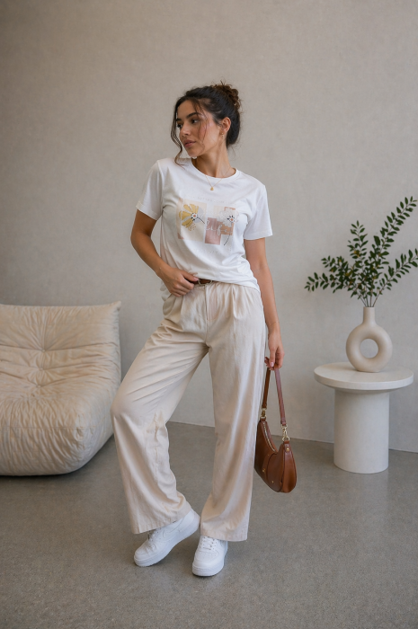 Tricou dama alb cu imprimeu floral galben [2]