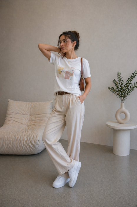 Tricou dama alb cu imprimeu floral galben [3]