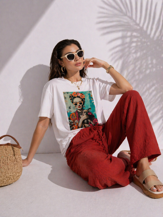 Tricou dama alb cu imprimeu Frida cu catel [3]