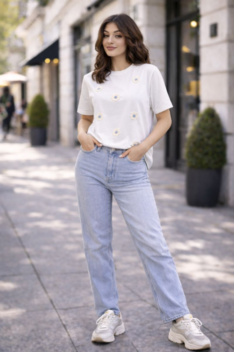 Tricou dama alb din bumbac cu flori brodate [3]