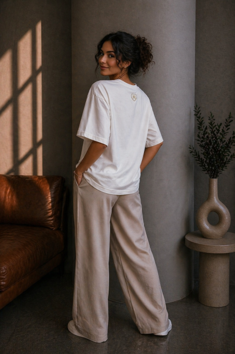 Tricou dama alb din bumbac cu imprimeu fetita cu briose [2]