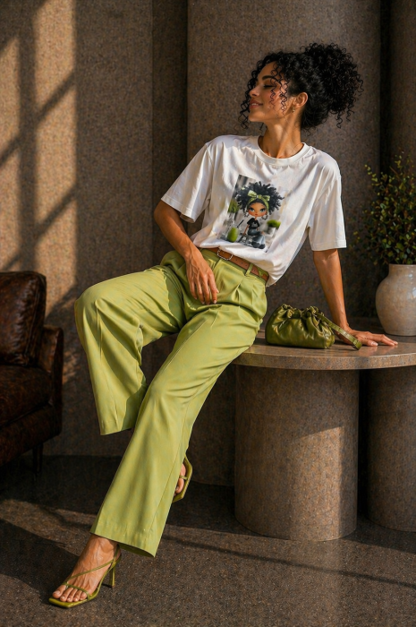 Tricou dama alb din bumbac cu imprimeu fetita cu milkshake [4]